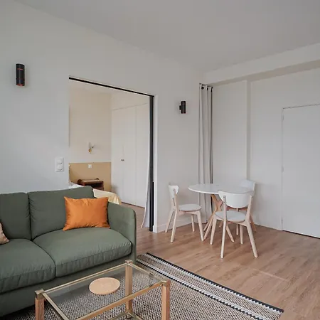 Moderne Et Chic Proche Tour Eiffel Appartamento
