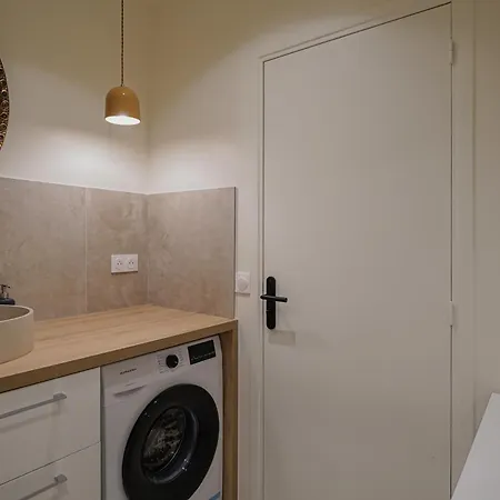 Moderne Et Chic Proche Tour Eiffel Appartamento